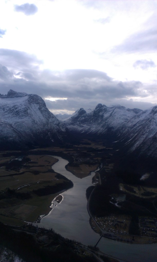 Vet du hva som også hører med?  Å si "Hei Turid! Takk for at vi fikk låne huset"